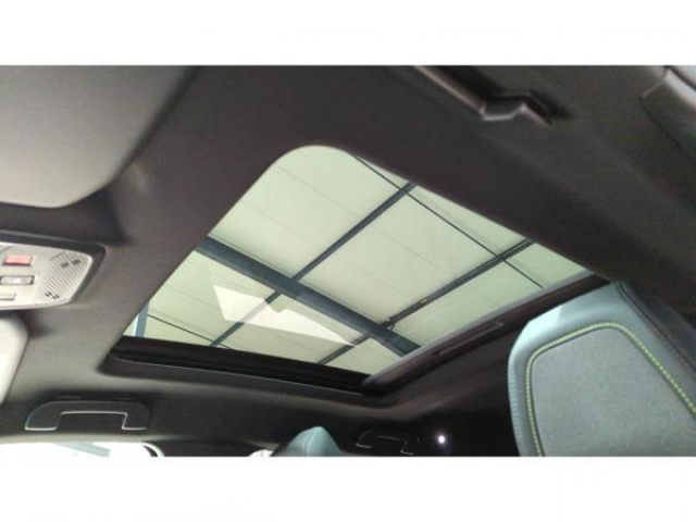 PEUGEOT 2008 GT Hybrid 136cv e-DCS6+Pack Vision Navigation Drive Assist Plus+Toit ouvrant+NEUF 0KM