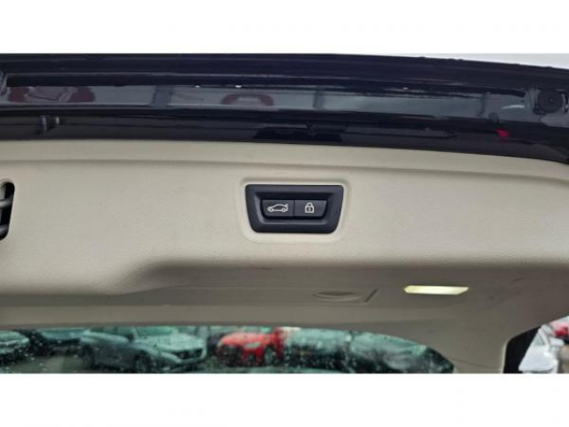 BMW serie 3 touring Lounge 318DA + Attelage Elec + Sellerie Cuir + Sièges AV Chauffants + HIFI 10HP + Alarme