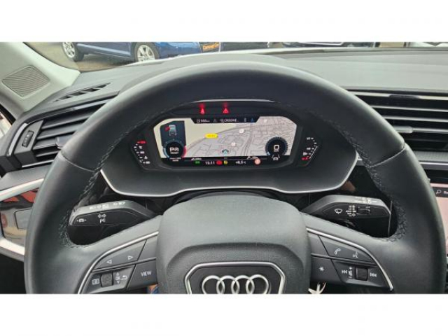 AUDI Q3 SPORTBACK Design 35TDI 150cv S-tronic + MMI Navigation + Audi sound system + JA18