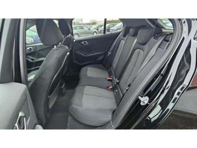 BMW SERIE 1 Advantage 116dA + Carplay + Radar AV et AR + Régulateur de vitesse + Ja16