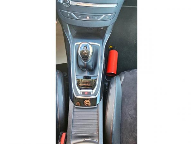PEUGEOT 308 SW Tech Edition 1.5 BlueHDi 130cv + Attelage + Roue de Secours