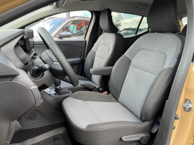 DACIA SANDERO Stepway Extême 1.0 TCe 90cv CVT + Pack Navigation + Sieges AV Chauffants + NEUF 0KM