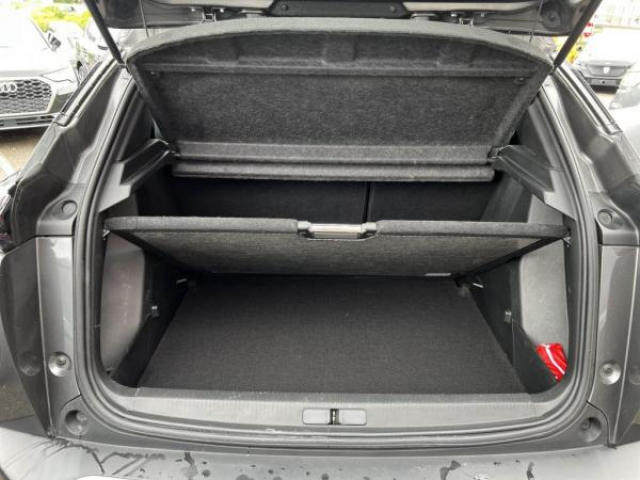 PEUGEOT 2008 Allure Pack 1.5 BlueHDi 130cv EAT8 +Sièges avant chauffants