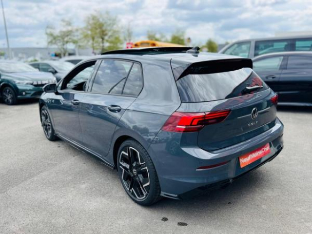 VOLKSWAGEN GOLF R-Line 2.0 TDI 150cv DSG7 + Toit panoramique + JA18 YORK + Pack Hiver + NEUF 0KM