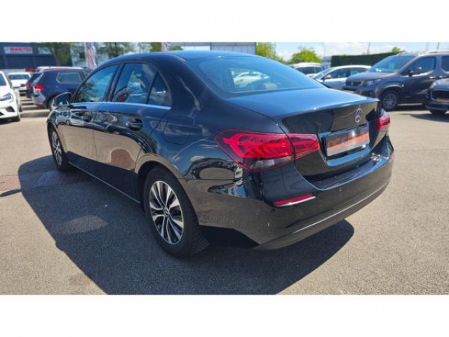 MERCEDES CLASSE A BERLINE Business Line 180D 7G-DCT + Pack navigation