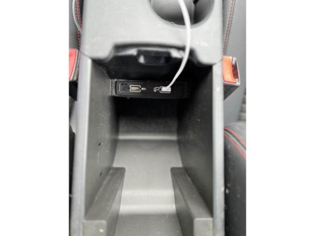 MERCEDES CLA SHOOTING BRAKE CLA 200D 136cv BV7G-DCT + Integration Smartphone + SimiliCuir