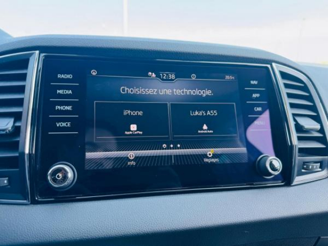 SKODA KAROQ AMBITION 1.5 TSI 150cv DSG7 + Pack Parking + Pack Design + Pack Hiver Plus