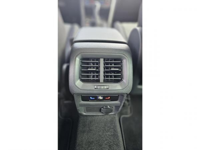 VOLKSWAGEN TIGUAN Elegance 2.0 TDI 150cv DSG7 inclus Toit Panoramique + LED Matrix + Keyless access