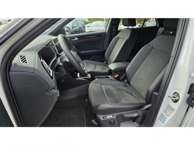VOLKSWAGEN T-ROC R-LINE 2.0 TDI 150cv DSG7 + ATTELAGE AMOVIBLE + SIEGE ERGOACTIVE CHAUFFANT + MASSANT COTE CONDUCTEUR