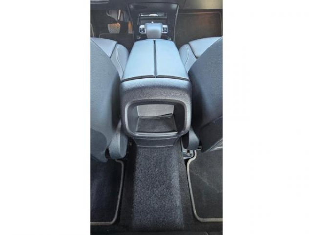 MERCEDES CLASSE A BERLINE Business Line 180D 7G-DCT + Pack navigation