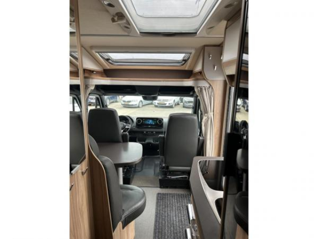 HYMER ML-T HYMER 570 4x4 V6 3.0l 419 CDi 190 CV BVA 7G-TRONIC TVA RECUPERABLE