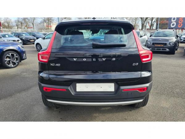 VOLVO XC40 Momentum D3 150cv BVA Geartronic 8 + Pack Hiver + Camera de recul + Navigation