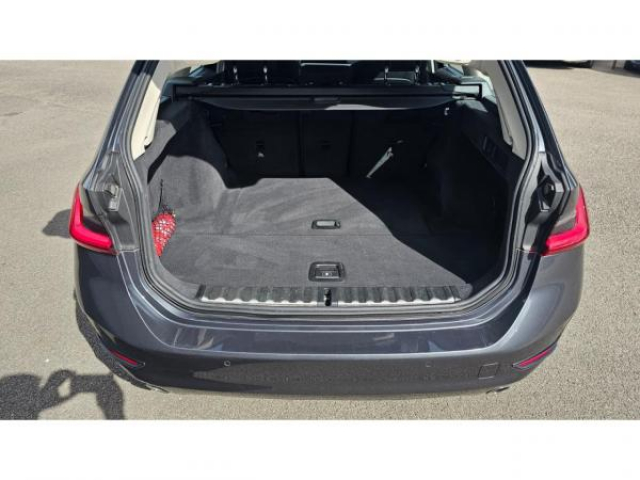 BMW serie 3 touring Lounge 2L 318DA inclus Live Cockpit Pro + Sieges av chauffants