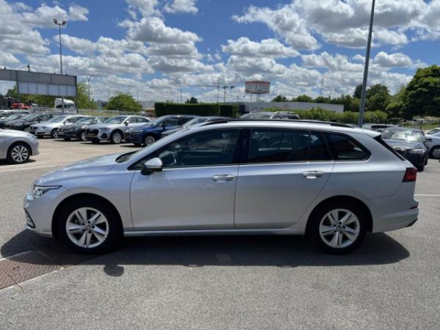 VOLKSWAGEN Golf SW LIFE 1.0 eTSI 110cv DSG7 + Caméra de recul
