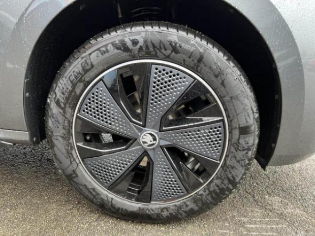 SKODA KAMIQ Monte Carlo 1.0 TSI 116cv DSG7 avec Toit Panoramique + Full LED MATRIX + NEUF 0KM