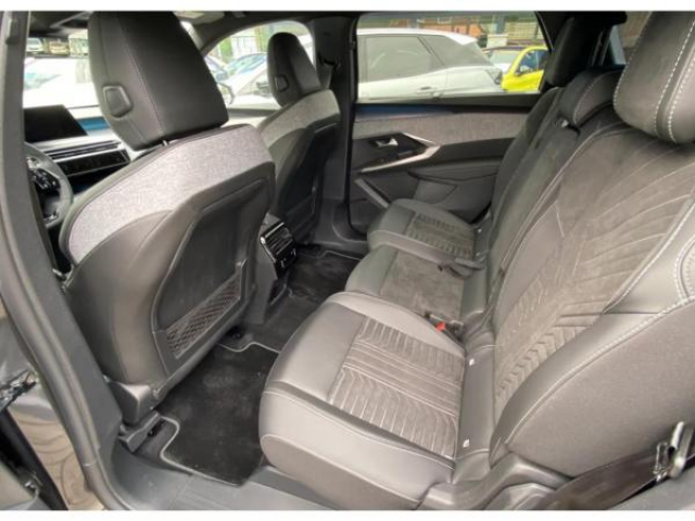 PEUGEOT 5008 GT HYBRID 145cv BVA E-DCS6 7 Places + NEUF 0KM