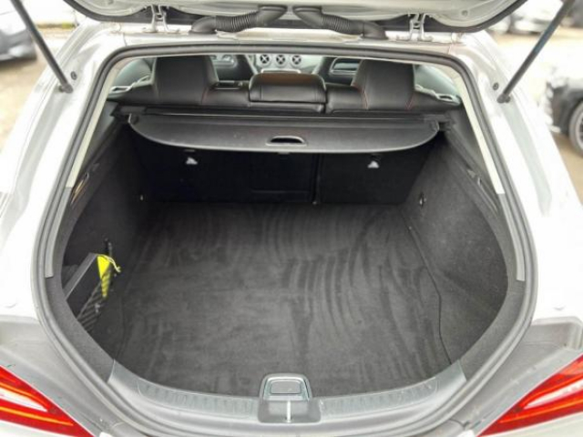 MERCEDES CLA SHOOTING BRAKE CLA 200D 136cv BV7G-DCT + Integration Smartphone + SimiliCuir