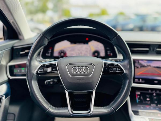 AUDI A6 AVANT Sport 35TDI S-tronic + Matrix + Cuir + Camera panoramique + Toit panoramique + MMI Plus