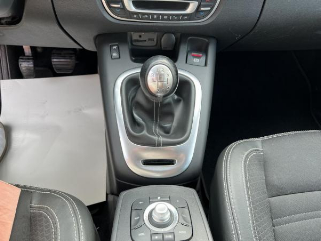 RENAULT SCENIC 1.5 Energy dCi - 110 Euro 6  Bose