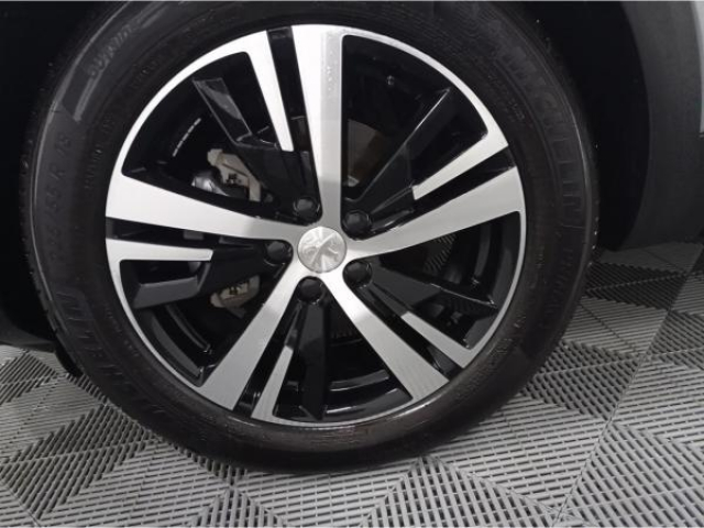 PEUGEOT 3008 GT 130cv