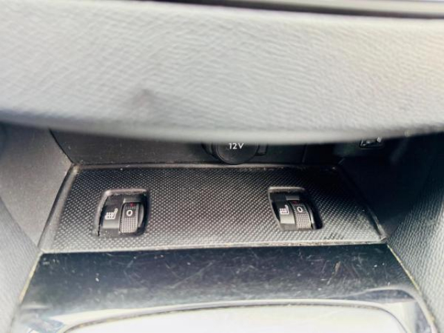 PEUGEOT 308 Active 1.5 BlueHDi 100cv + Sièges avant chauffants