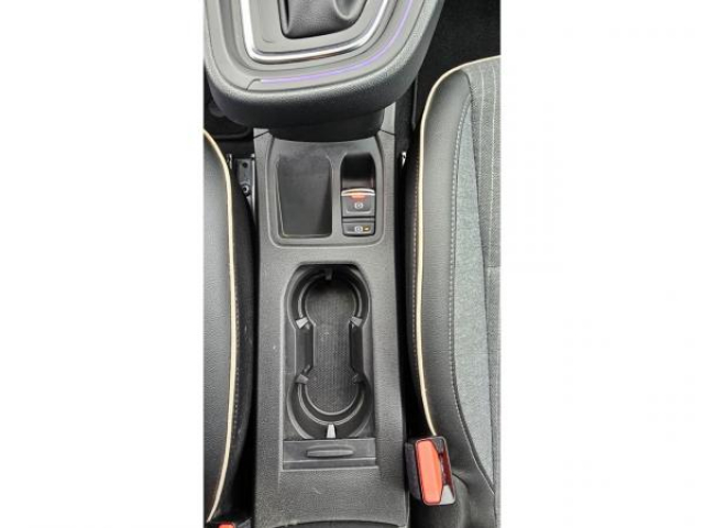 RENAULT CLIO Lutecia 1.0Tce 90cv X-Tronic + GPS avec écran 9,3 + Camera de Recul + JA17 + RS