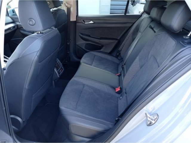 VOLKSWAGEN GOLF Phase 2 Style 1.5 eTSI 116cv DSG7 8.5 + LED MATRIX + Jantes 18 LEEDS + Pack Hiver + NEUF 0KM