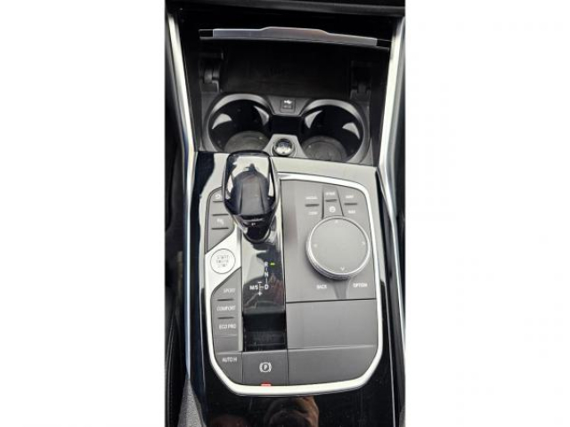 BMW serie 3 touring Lounge 318DA + Attelage Elec + Sellerie Cuir + Sièges AV Chauffants + HIFI 10HP + Alarme