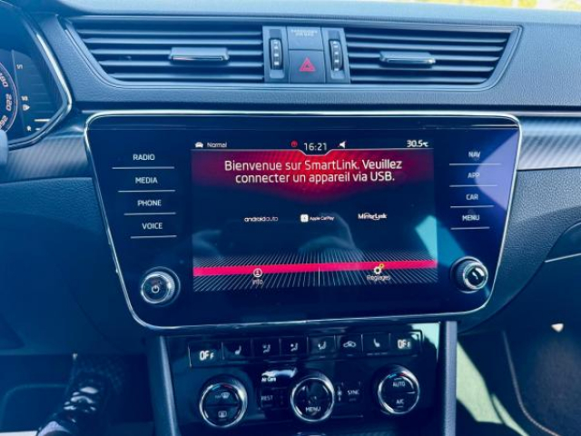 SKODA SUPERB COMBI Sportline 4x4 2.0 TDI 190cv DSG7 + Clim Tri-zone + Sièges av et ar chauffants + Volant Chauff