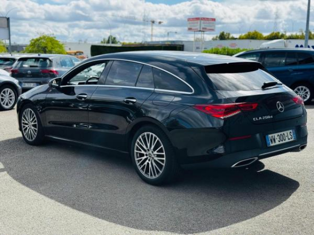 MERCEDES CLA Progressive Line 200D 8G-DCT + Pack Cuir + Carplay + HIFI Advanced + Sieges AV et Volant Chauffant