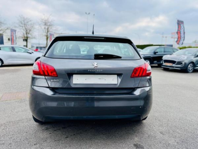 PEUGEOT 308 Active 1.5 BlueHDi 100cv + Sièges avant chauffants