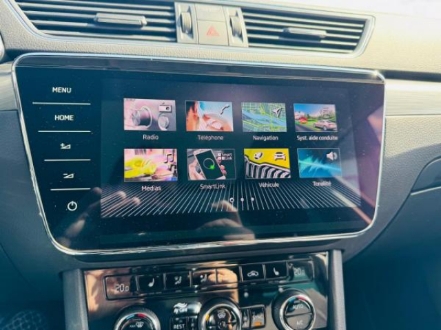 SKODA SUPERB Style 2.0 TDI 150cv DSG7+Toit pano+Sound CANTON+Sièges av/ar chauff+Attelage Elec
