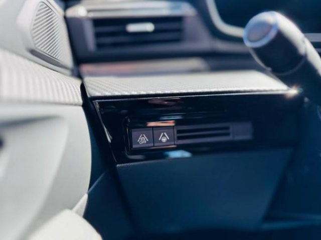 PEUGEOT 508 GT LINE 1.5 BlueHDi 130cv EAT8 + Pack Drive Assist Plus + Pack City 3 + Sièges AV Chauffants