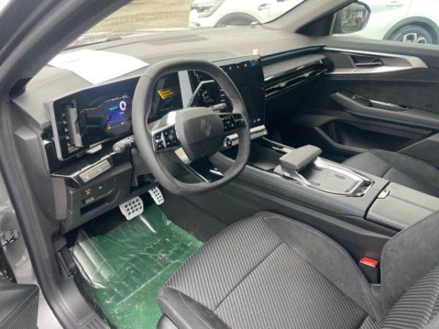 RENAULT ESPACE Esprit Alpine E-Tech Full Hybride 200cv BV CVT 7 places + Toit en verre panoramique + NEUF 0KM
