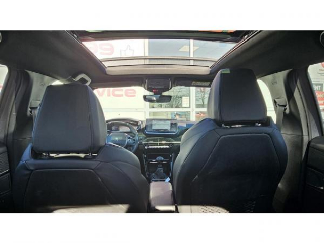 PEUGEOT 2008 GT 1.5 BlueHDi 110cv + Toit ouvrant  + Pack cuir + Park assist