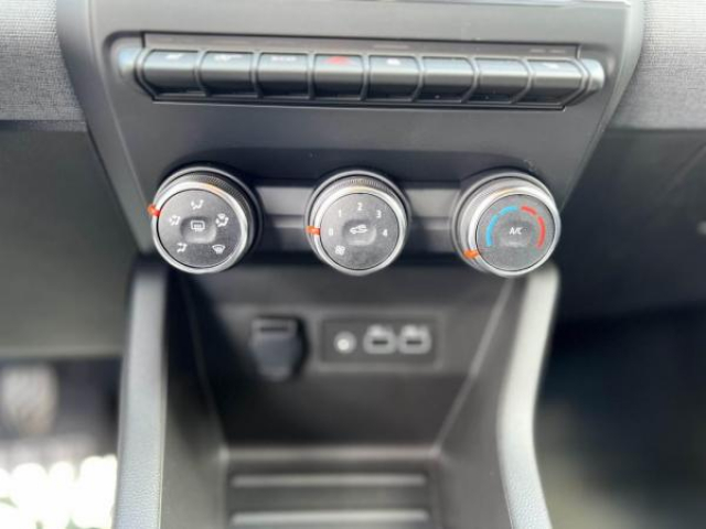 RENAULT CLIO Evolution 1.5 Blue dCi 100cv + Camera de recul + Sieges avant chauffant + NEUF 0KM