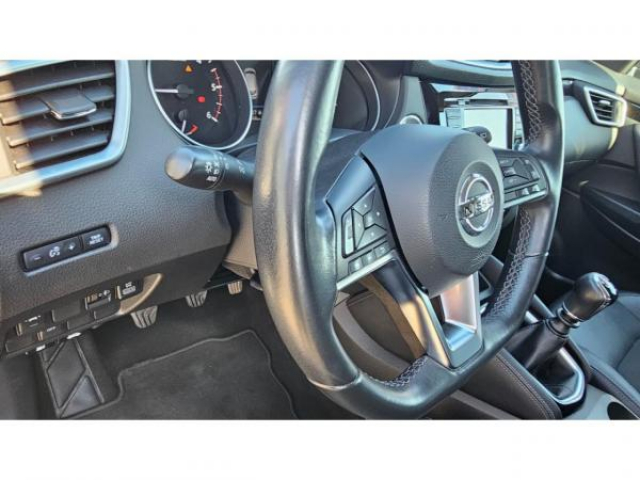 NISSAN QASHQAI 4x4 N-Connecta Intelligent 1.7 dCi 150cv inclus Camera 360 + Attelage