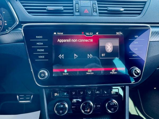 SKODA SUPERB COMBI Sportline 4x4 2.0 TDI 190cv DSG7 + Clim Tri-zone + Sièges av et ar chauffants + Volant Chauff