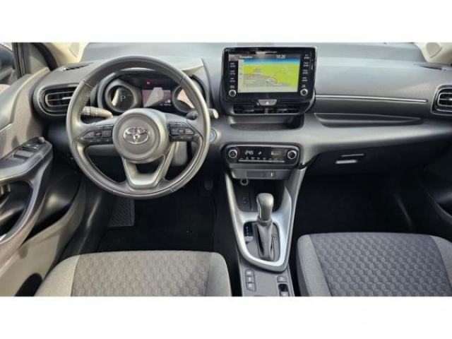 TOYOTA YARIS Design Hybrid 1.5L 116cv BVA e-CVT 1ere Main