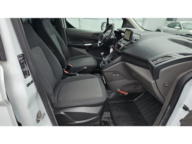 FORD TRANSIT COURIER Trend L1 1.5 TDCi 100cv + Camera de recul + GPS + Attelage + Galerie de toit + TVA RECUPERABLE