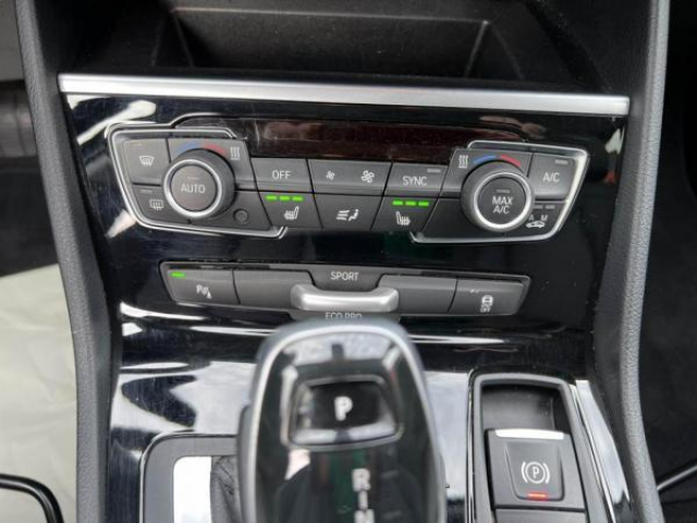 BMW serie 2 gran tourer Avantage Business Edition 216dA 7 Places + Similicuir + Sièges AV Chauffant + Attelage