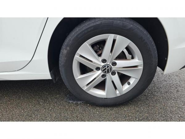 VOLKSWAGEN GOLF Life 1.5 TSI 130cv + Pack Travel Assist + Discover Pro