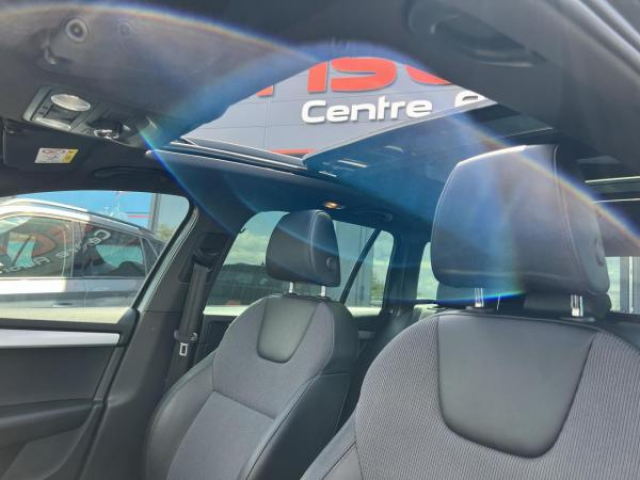SKODA Octavia combi 1.6 TDI 116cv + Toit ouvrant panoramique + Camera de recul + Amundsen + Sieges AV Chauf