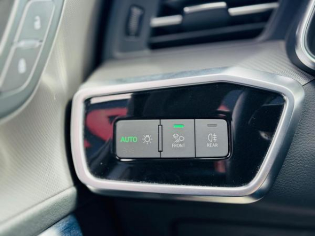 AUDI A6 AVANT Sport 35TDI S-tronic + Matrix + Cuir + Camera panoramique + Toit panoramique + MMI Plus