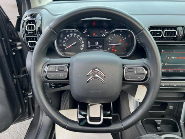 CITROEN C3 AIRCROSS Shine 1.5 BlueHDi 110cv + Toit ouvrant panoramique + Camera de recul + Sieges AV chauffant + JA17