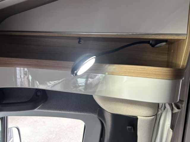 HYMER ML-T HYMER 570 4x4 V6 3.0l 419 CDi 190 CV BVA 7G-TRONIC TVA RECUPERABLE