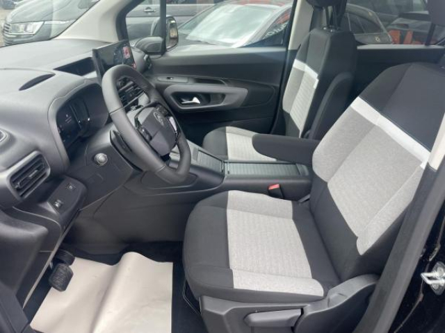CITROEN BERLINGO Max VP M 1.5 BlueHDi 130cv EAT8 +Pack Techno + Navigation et Mirror Screen + NEUF 0KM