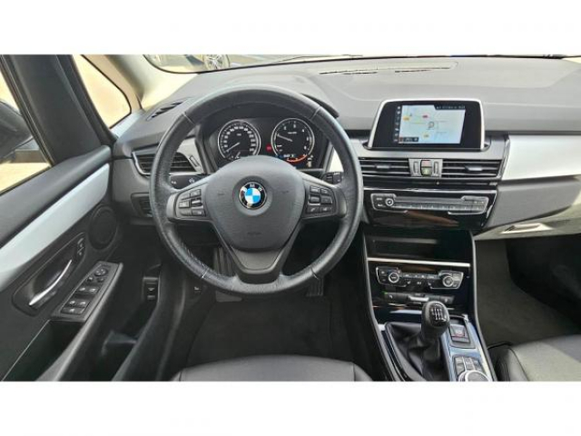 BMW serie 2 gran tourer Design 216d 7 places + Cuir + Sieges AV Chauffants + Carplay