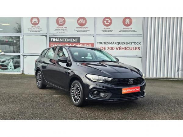 FIAT TIPO SW 1.0 FireFly Turbo 100cv + Système de Navigation