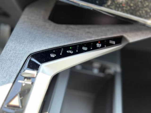 PEUGEOT 3008 GT Hybrid 136cv e-DCS6 + NEUF 0KM